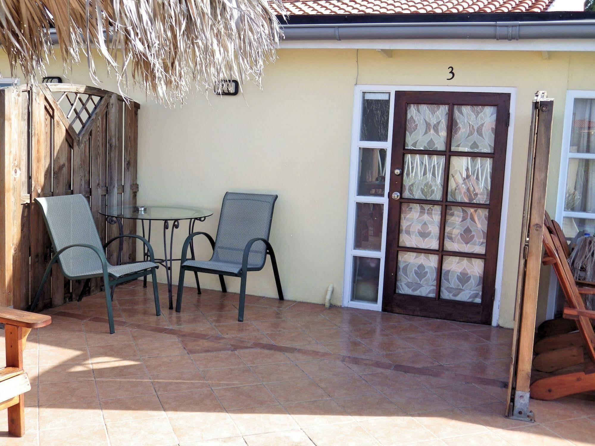 Aruba Cunucu Residence Palm Beach Esterno foto