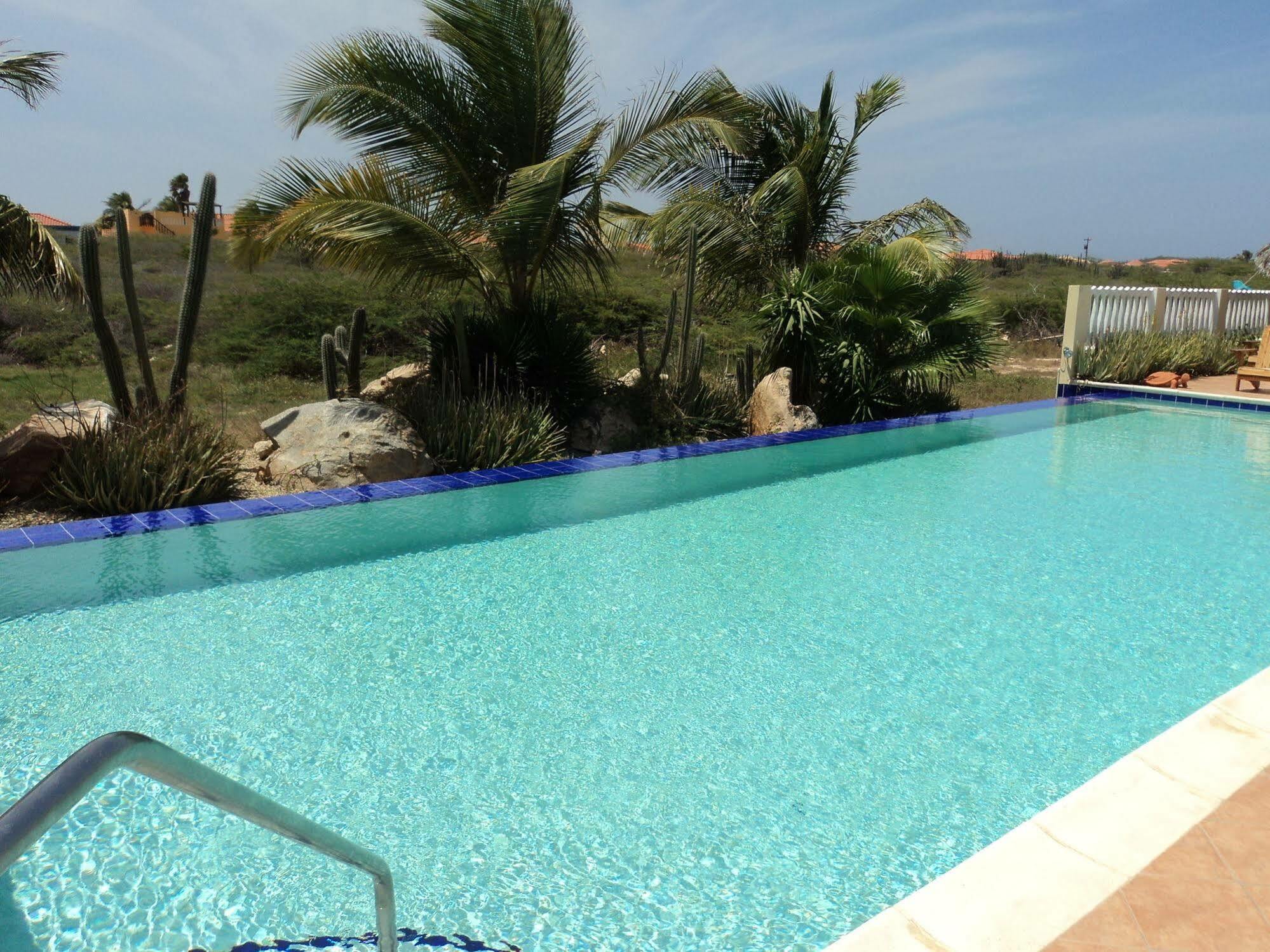 Aruba Cunucu Residence Palm Beach Esterno foto