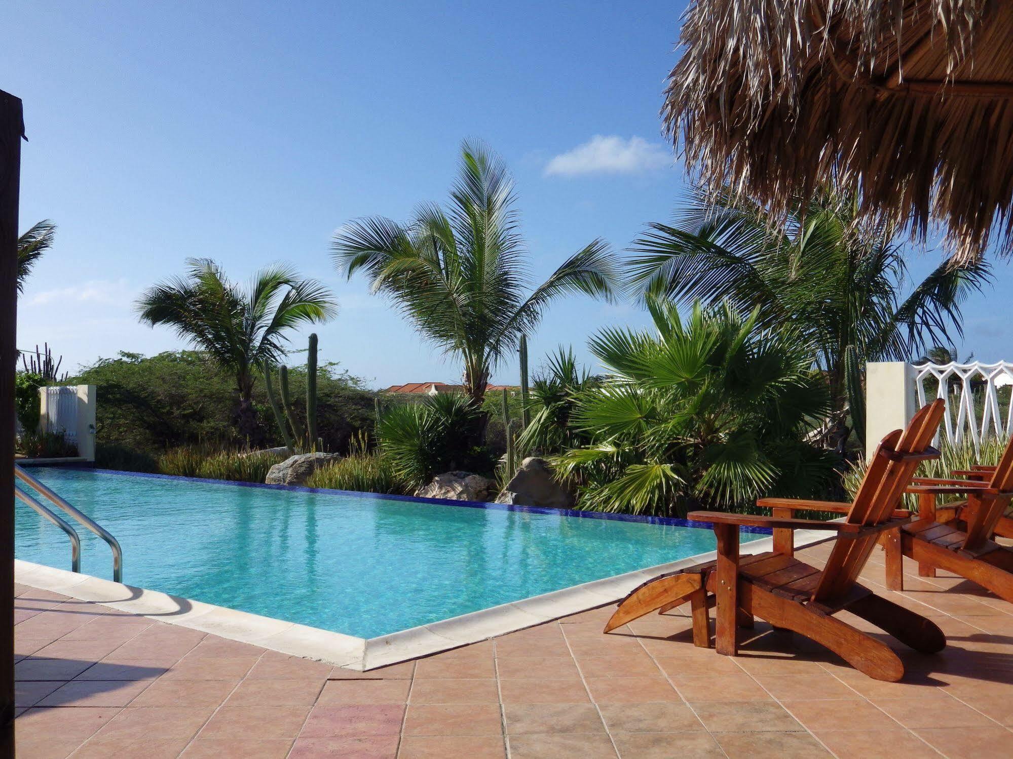 Aruba Cunucu Residence Palm Beach Esterno foto